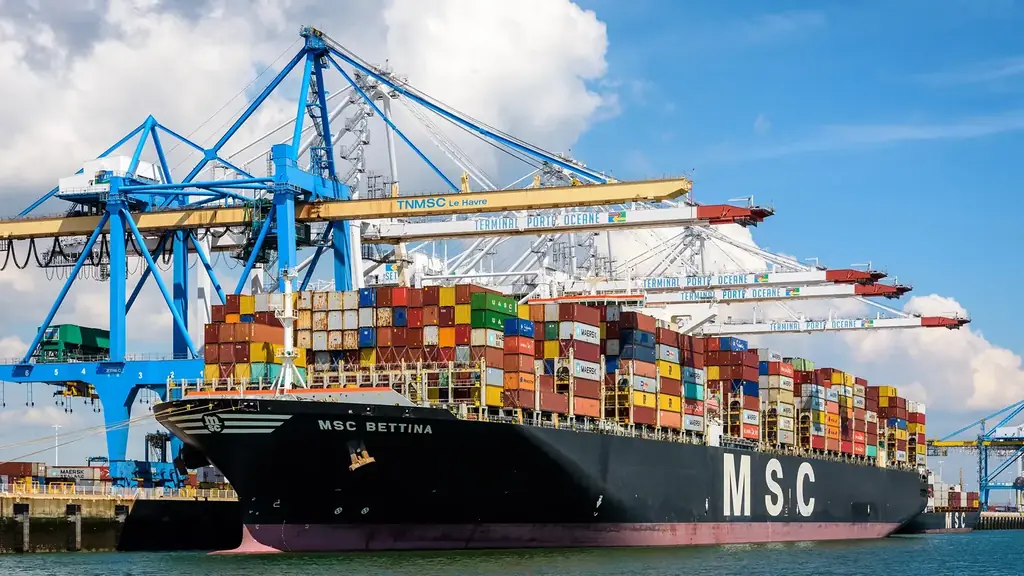 Buque portacontenedores MSC en aguas colombianas